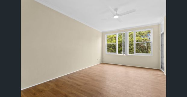 Bright & Convenient 2-Bedroom Apartment in Ideal Location - Photo 1