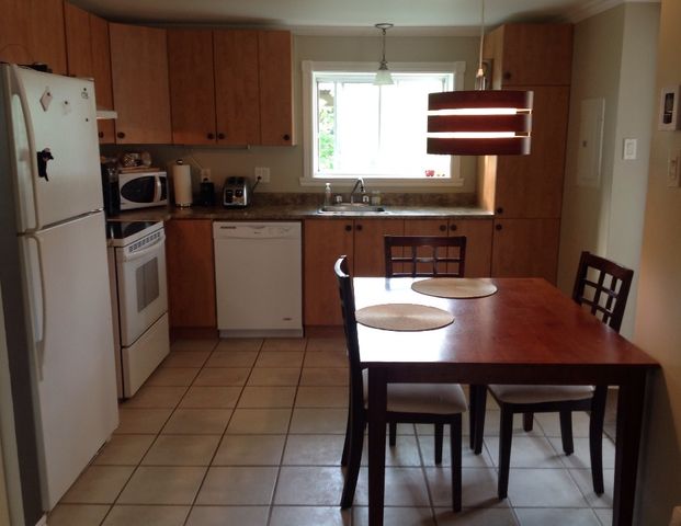 Québec – Grand logement 3 1/2 à louer dans Saint-Sauveur - Photo 1