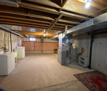 For Lease - 111 Amulet Crescent, Richmond Hill, Ontario - Photo 6