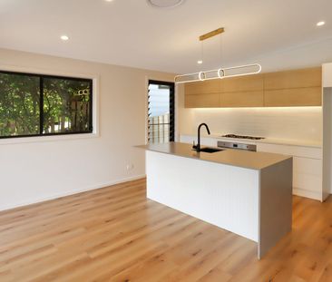 Coastal Living with Family-Friendly Design - Photo 5