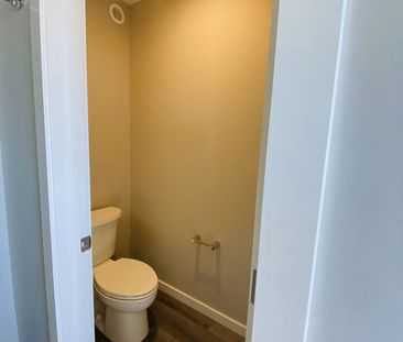 3 Bedroom 2.5 Bathroom in Charlesworth - SF81 - Photo 3