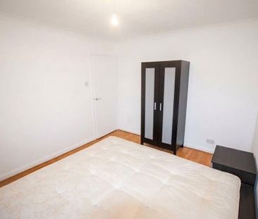 3 bedroom property to rent - Photo 4
