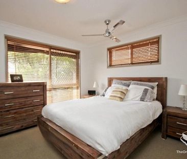 Hidden gem in Burleigh waters . - Photo 6