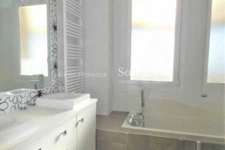 APPARTEMENT T4 CV BALCON GARAGE - Photo 4