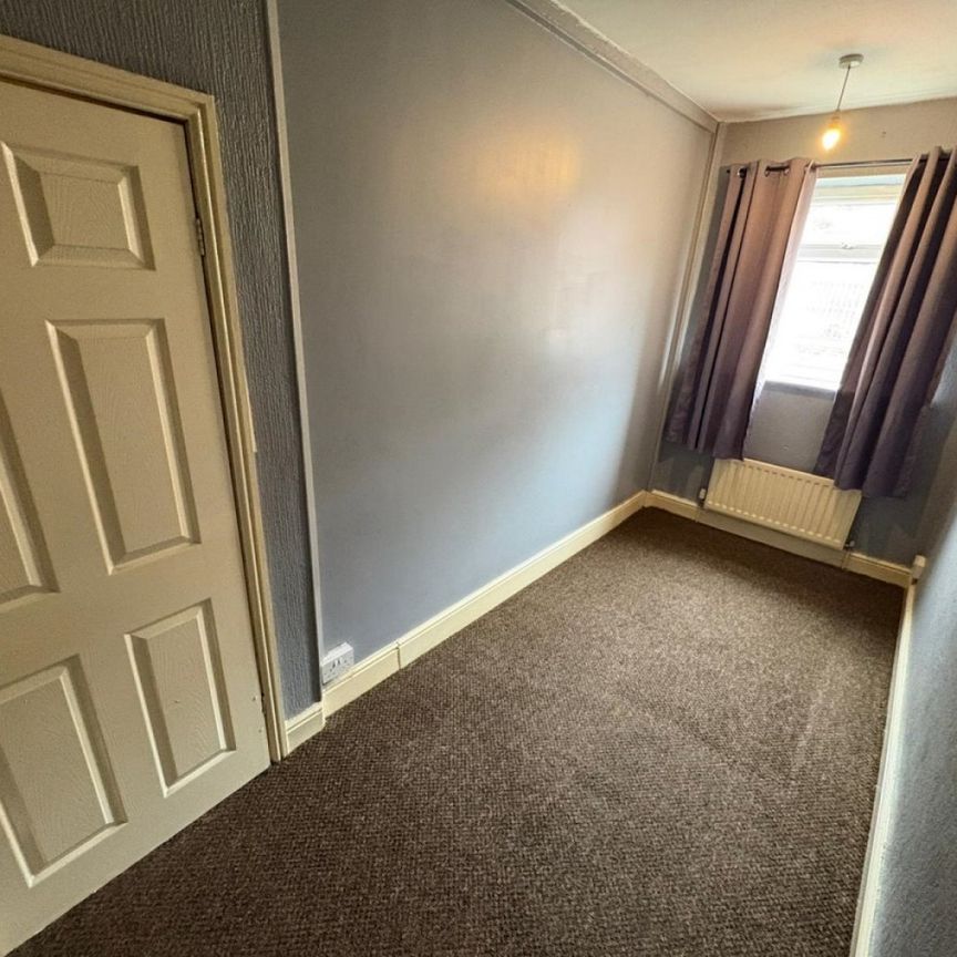 2 bed Terraced - To Let - Photo 1