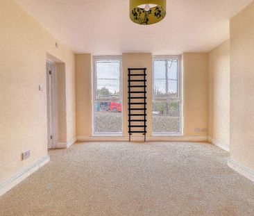 3 bedroom detached bungalow to rent - Photo 1