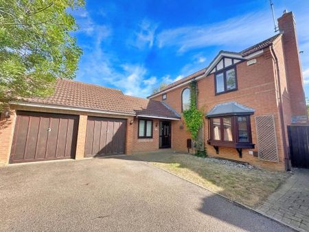 4 bedroom detached house to rent - Photo 3