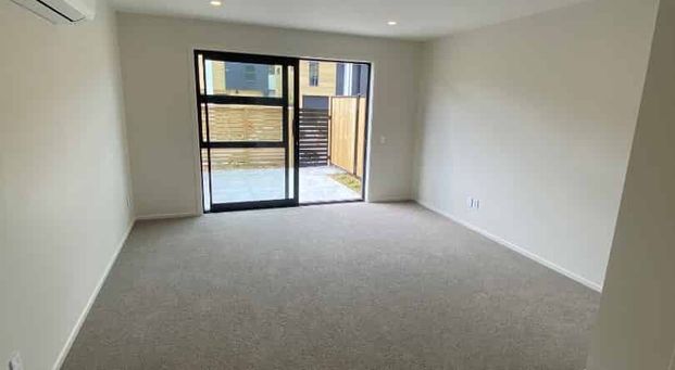 The Strand - Brand New 2-bedroom townhouse! - Photo 1