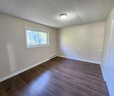 1309 Avenue S - 2 - Photo 2