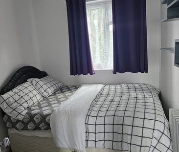 Room in a Shared House, Cheltenham Road, E10 - Photo 4