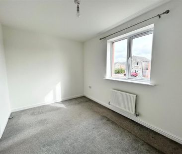 2 bedroom end of terrace house to rent - Photo 6