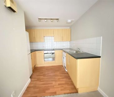 A contemporary apartment forming part of a modern development set i... - Photo 1