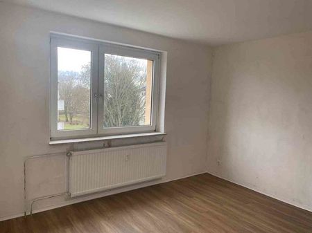 Familien willkommen - 4-Zimmer-Wohnung mit Balkon - Foto 3