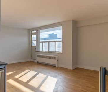 99 Tyndall Avenue - Photo 2