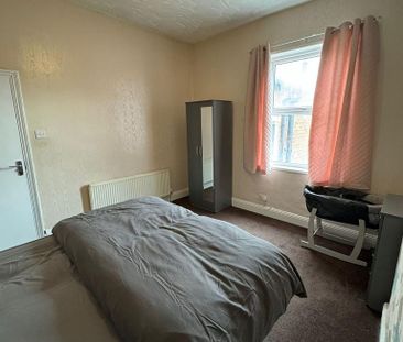 1 bedroom property to rent - Photo 1