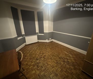 5 Bed Terraced House, Park Avenue, IG11 - Photo 6