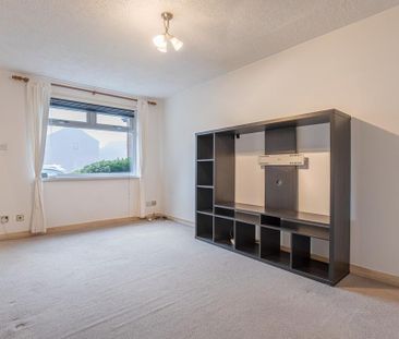 2 bedroom semi-detached house to rent - Photo 2