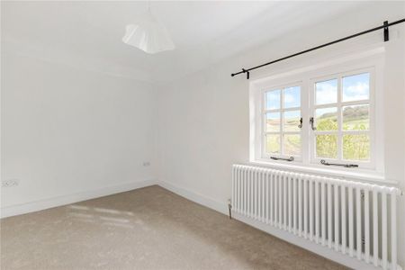 4 bedroom detached house to rent - Photo 5