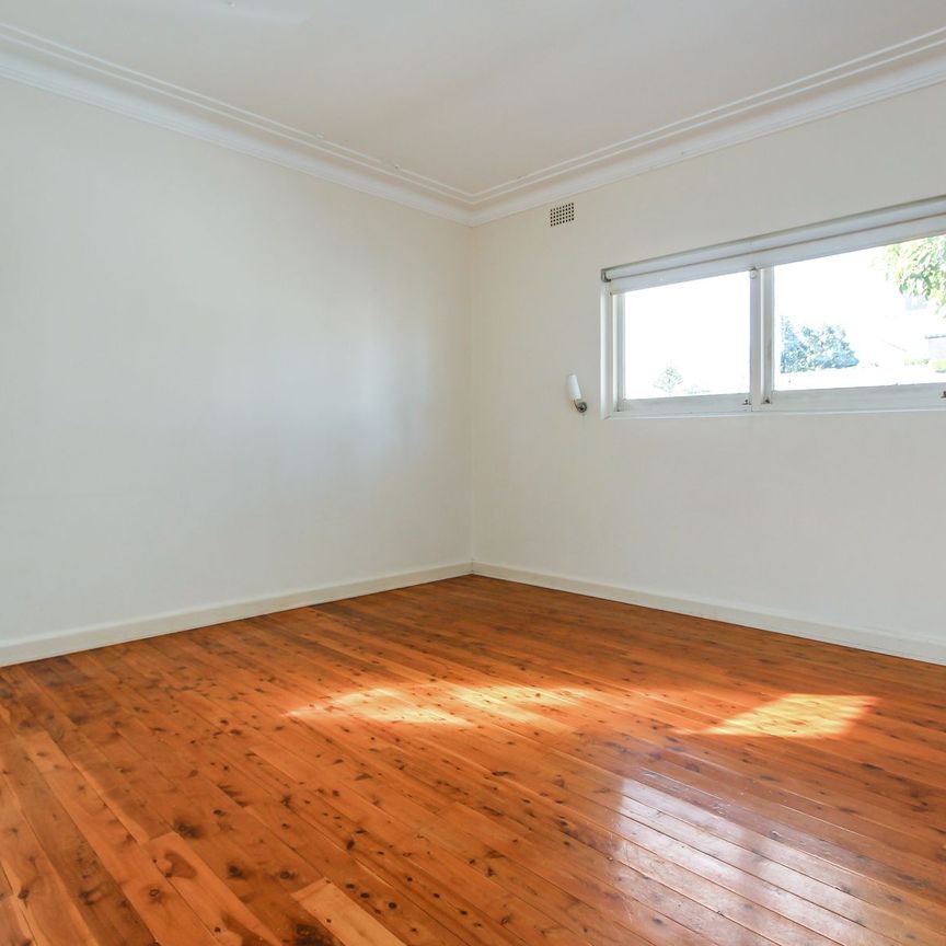 Single Level Home In Beachside Location - Photo 1