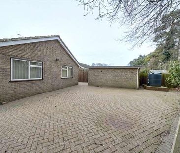 Birch Crescent, Lakenheath, Brandon, Suffolk, IP27 - Photo 1