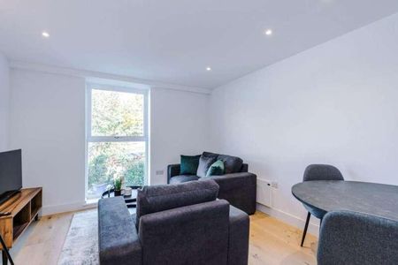 Southbank, Northenden Road, Sale, M33 - Photo 2