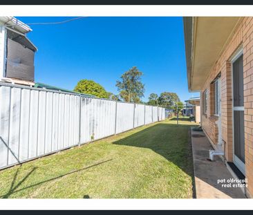 NEAT AND SWEET IN DEE STREET - Photo 6