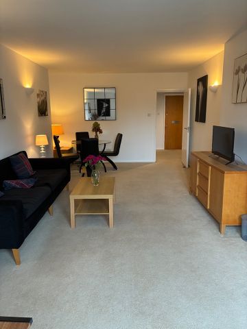 1 Bed Flat, Point West, SW7 - Photo 2