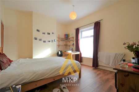 3 bedroom terraced house to rent - Photo 5