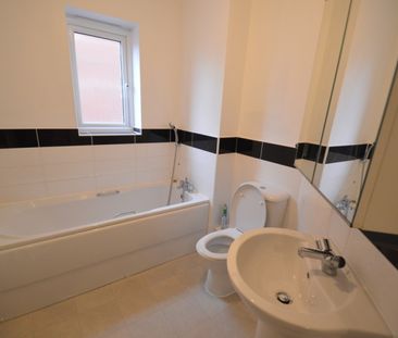 3 bedroom House - Mount Pleasant Lane, Hatfield - Photo 6