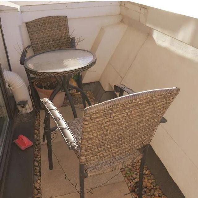 Room in a Shared Flat, Blazer Court, NW8 - Photo 1