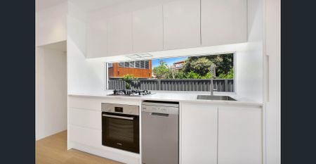 Contemporary Two-Bedroom Granny Flat – Brand New Throughout - Photo 5