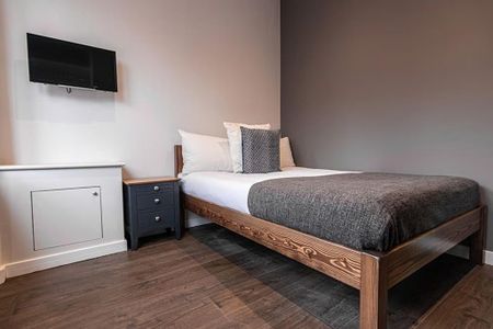 6 bedroom terraced house to rent - Photo 4