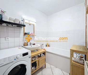 Location Appartement 4 pièces 83 m2 à Saint-Quentin-Fallavier - Photo 5