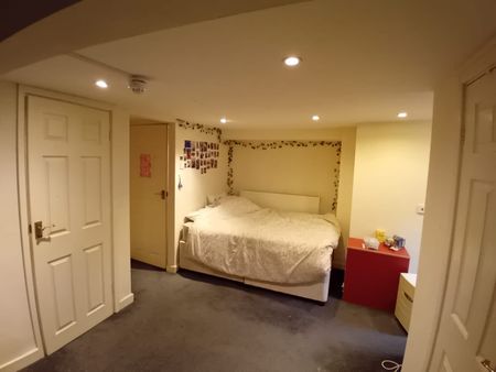 3 Bed - 67 Beechwood Terrace, Burley, Leeds - LS4 2NG - Student - Photo 4