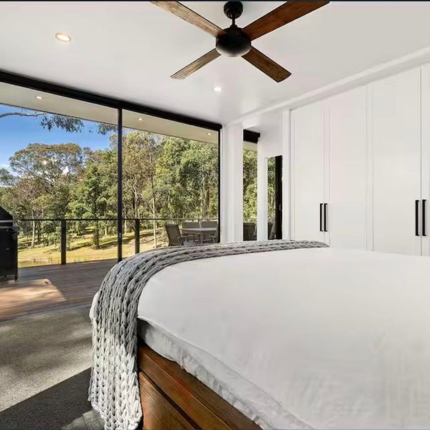 1 Bedroom cottage and large shed on 25 acres - Photo 1