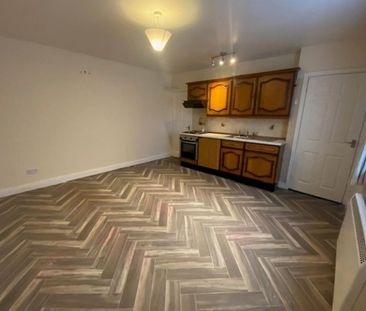 1 bedroom townhouse to rent - Photo 2