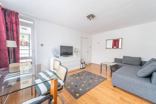 1 bedroom flat to rent - Photo 1