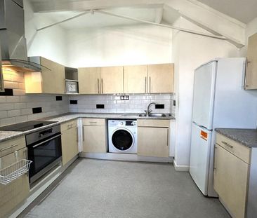 2 bedroom flat to rent - Photo 1