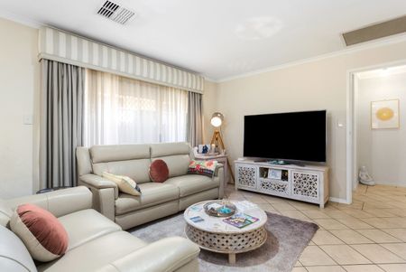 5 Globe Place - Photo 4