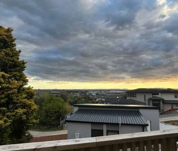 Brand new studio unit with stunning views - Photo 1
