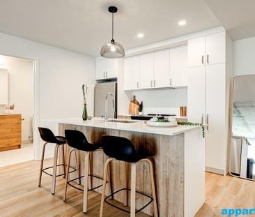 Candiac – Condo neuf tout inclus proche de la gare - Photo 1