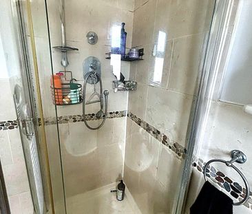 £1,250 PCM, Spacious Two Bedroom Maisonette with Garden in North Ro... - Photo 3