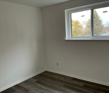 For Lease - 361 Linden Street, Oshawa, Ontario - Photo 2