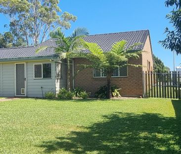 2477, Toowoomba - Photo 1