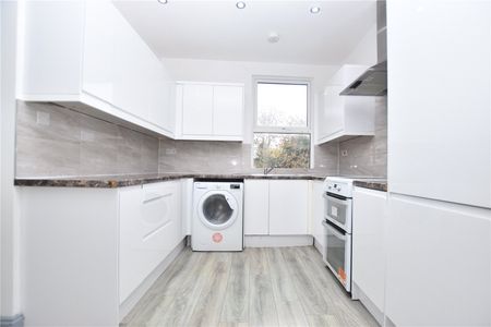 Whitehorse Lane, London, SE25 - Photo 5