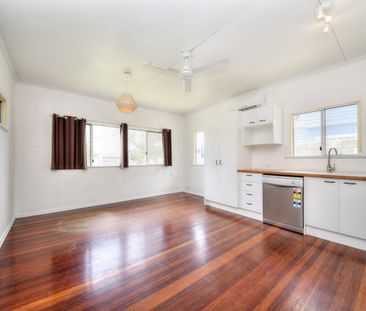 60 Seagull Avenue, Mermaid Beach QLD 4218 - House For Rent | Domain - Photo 4