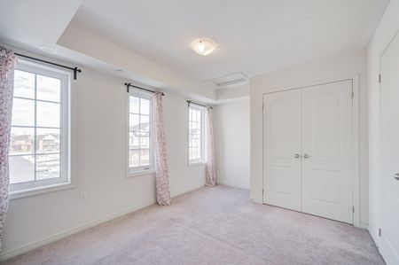 For Lease - 2378 Chevron Prince Path, Oshawa, Ontario - Photo 5