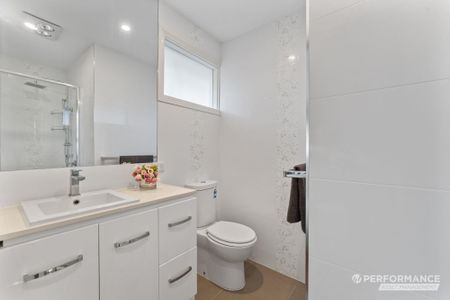 2 Leighton Court, Frankston VIC 3199 - House For Rent | Domain - Photo 3