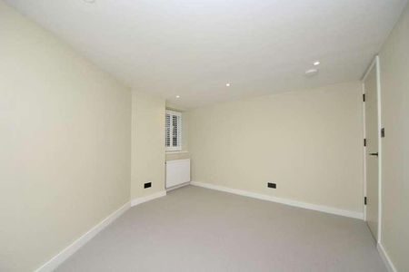 Gloucester Road, W3 - Photo 4