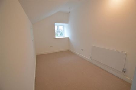 3 bedroom detached house to rent - Photo 4